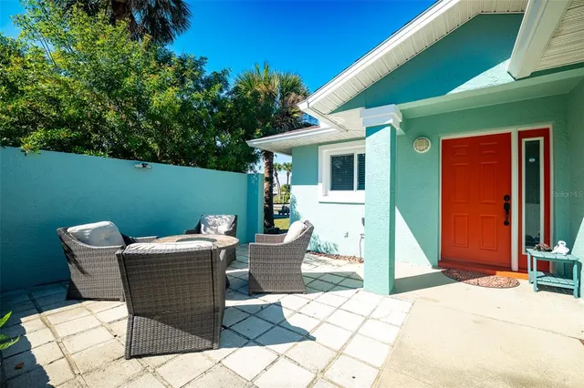 $739,000 | 323 North 10th Street, Flagler Beach, FL 32136