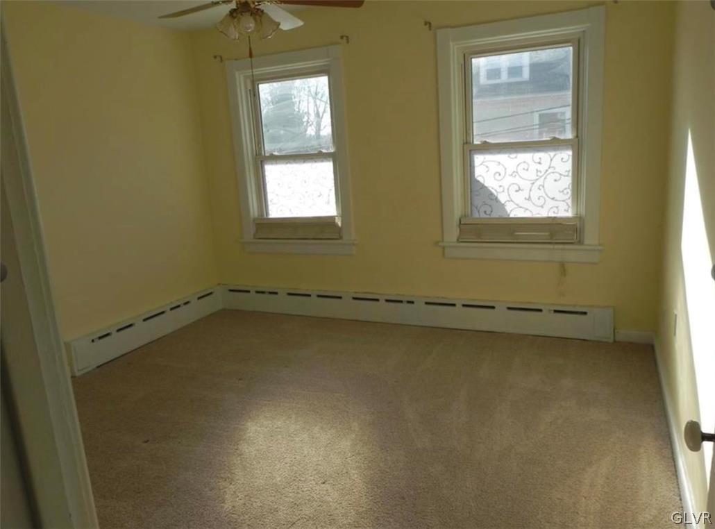 925 Ridge Street Easton, PA 18042 - Photo 4 of 9 Gallery Image 4