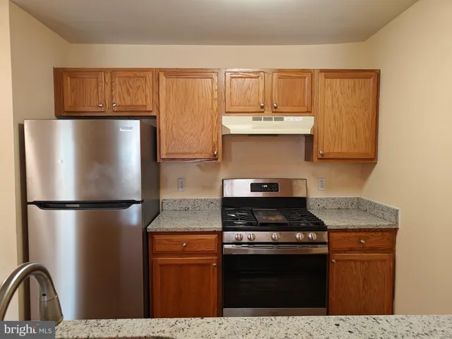 $2,000 | 13800 Farnsworth Lane, Unit 5404, Upper Marlboro, MD 20772