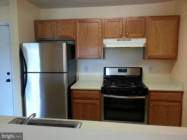 $2,000 | 13800 Farnsworth Lane, Unit 5404, Upper Marlboro, MD 20772