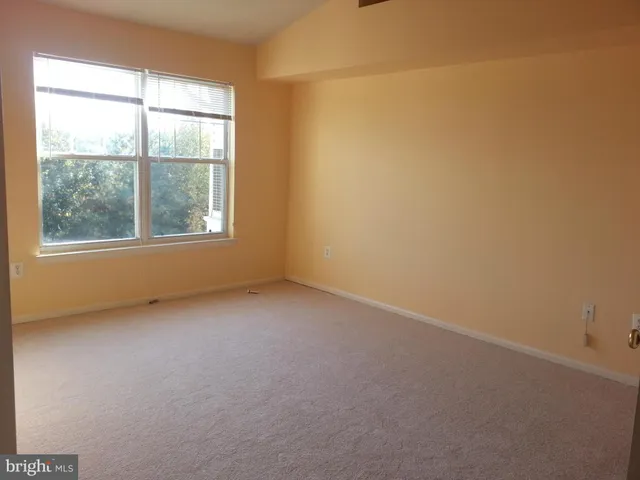 $2,000 | 13800 Farnsworth Lane, Unit 5404, Upper Marlboro, MD 20772