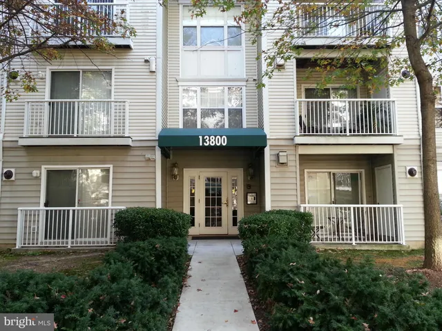 $2,000 | 13800 Farnsworth Lane, Unit 5404, Upper Marlboro, MD 20772