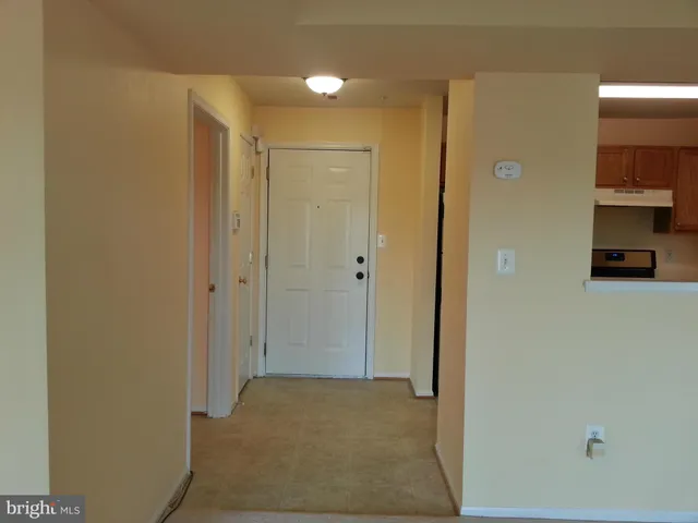 $2,000 | 13800 Farnsworth Lane, Unit 5404, Upper Marlboro, MD 20772