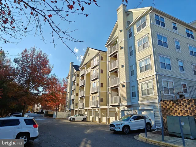 $2,000 | 13800 Farnsworth Lane, Unit 5404, Upper Marlboro, MD 20772