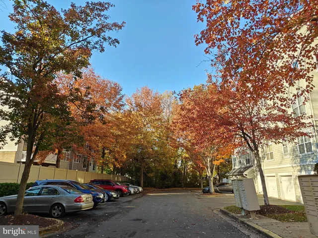 $2,000 | 13800 Farnsworth Lane, Unit 5404, Upper Marlboro, MD 20772