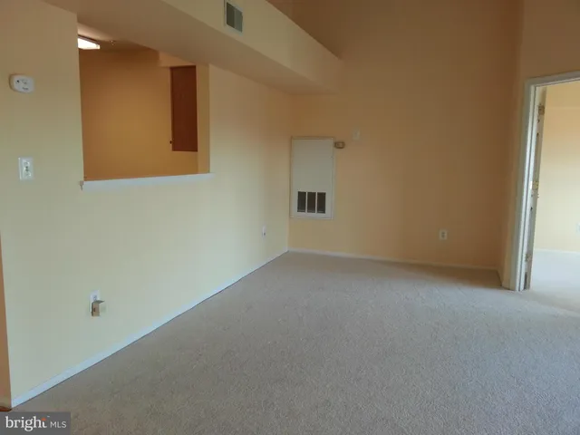 $2,000 | 13800 Farnsworth Lane, Unit 5404, Upper Marlboro, MD 20772