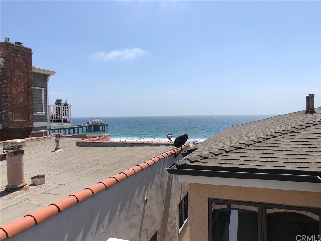 1312 The Strand Manhattan Beach, CA 90266 - Photo 13 of 16