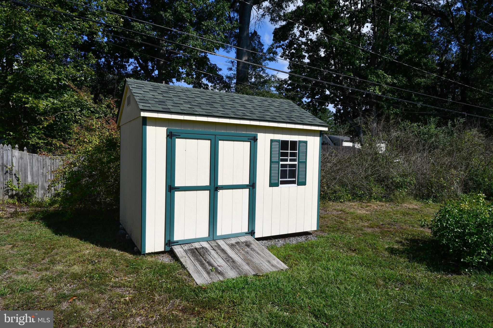 20 Randolph Road Fredericksburg, VA 22405 - Photo 33 of 36 Storage shed
( new 2017)