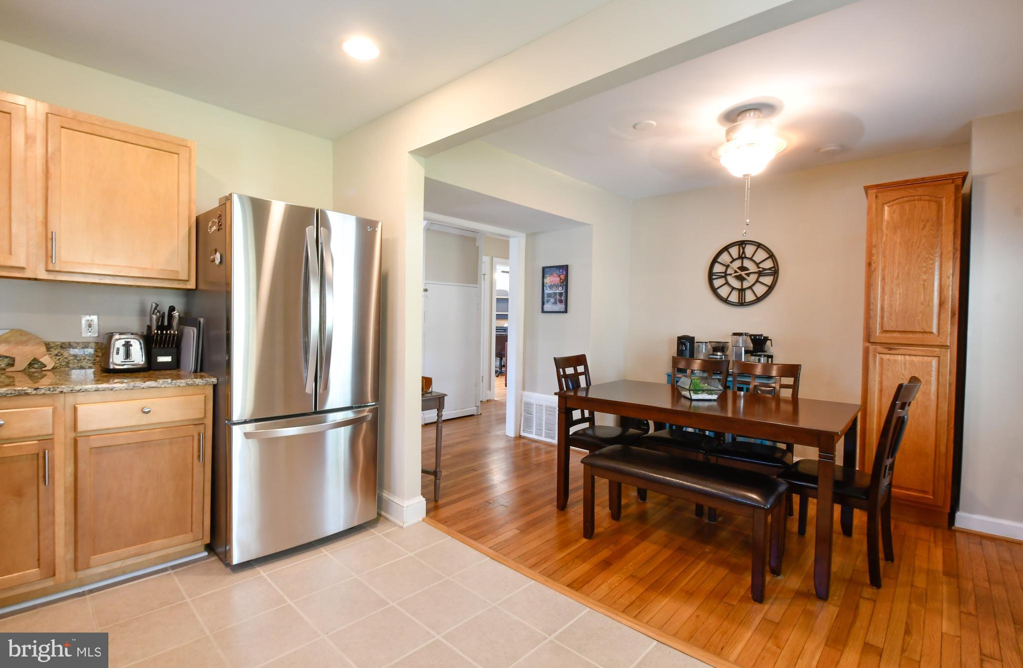 20 Randolph Road Fredericksburg, VA 22405 - Photo 9 of 36 View from kitchen into dining area