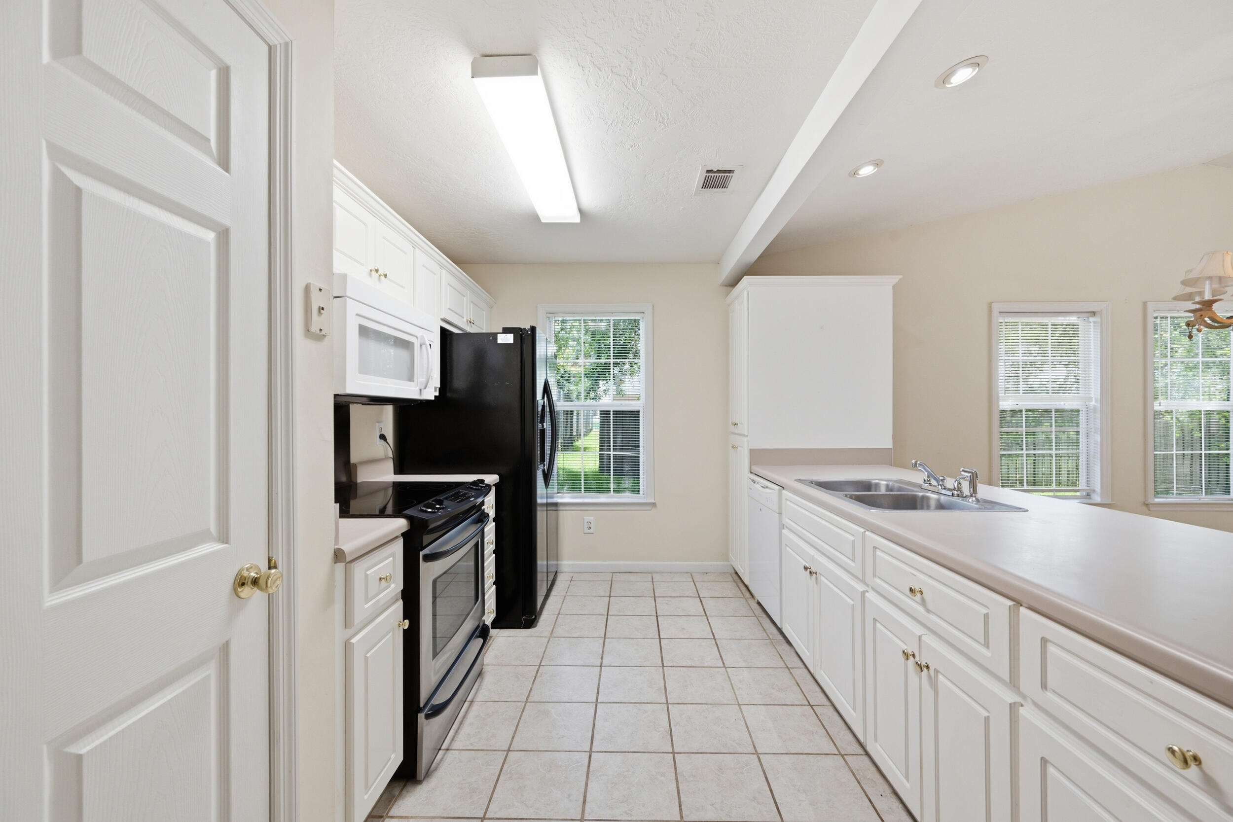 3111 Lucas Lane Southwest Aiken, SC 29803 - Photo 10 of 32