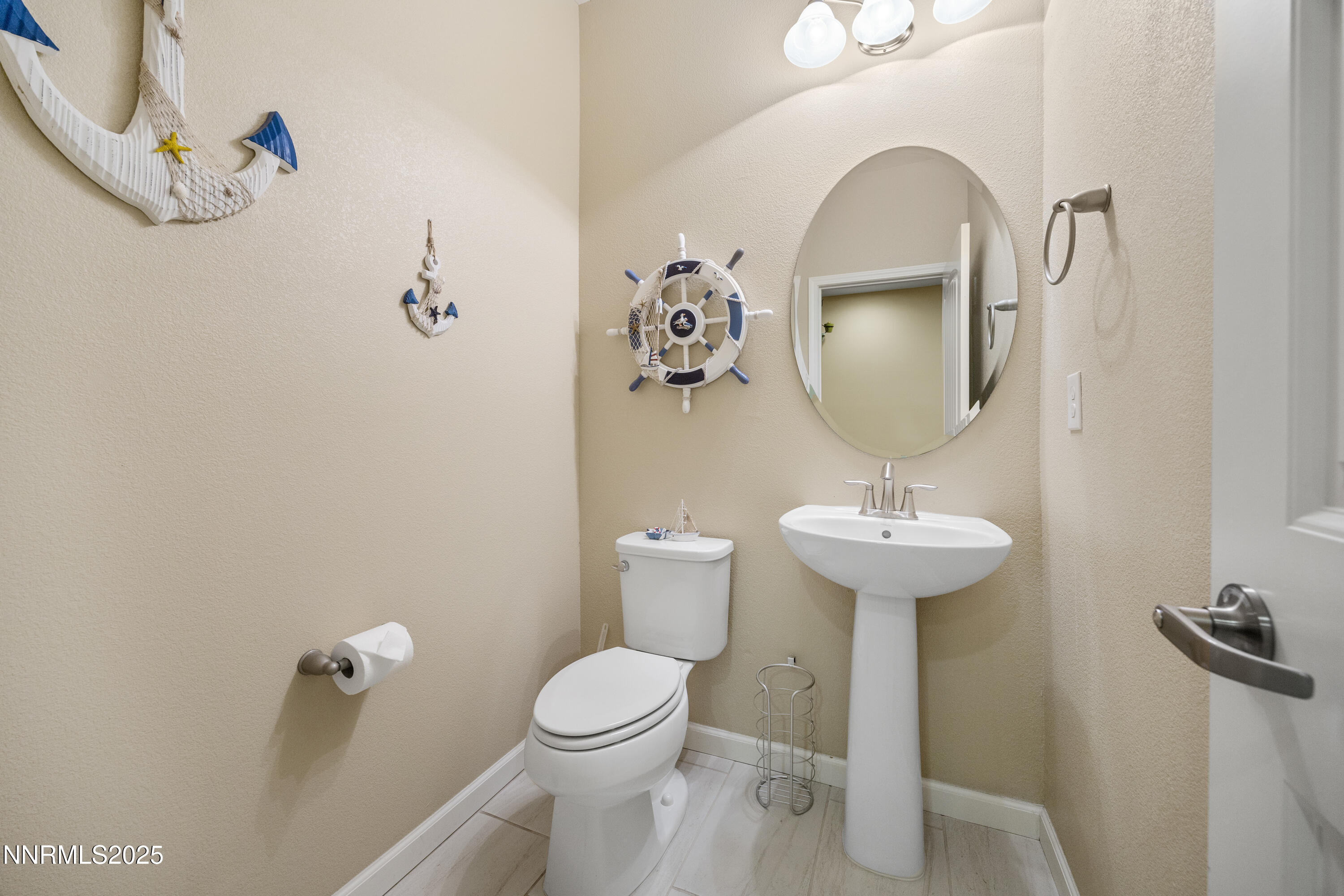 2091 South Virginia Street Reno, NV 89502 - Photo 13 of 26 13_img_0123