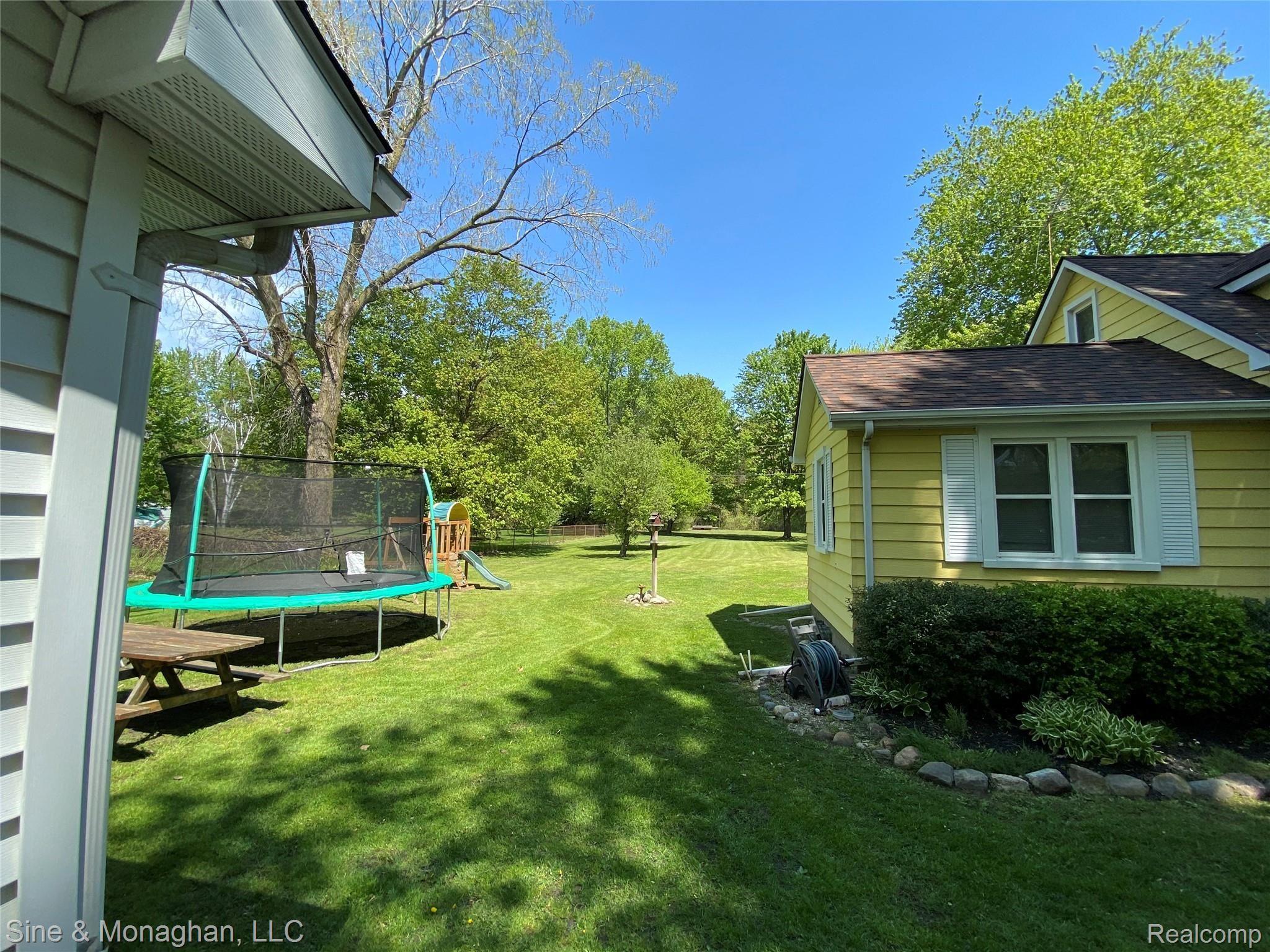 9099 Field Road Algonac, MI 48001 - Photo 15 of 37 3.jpg