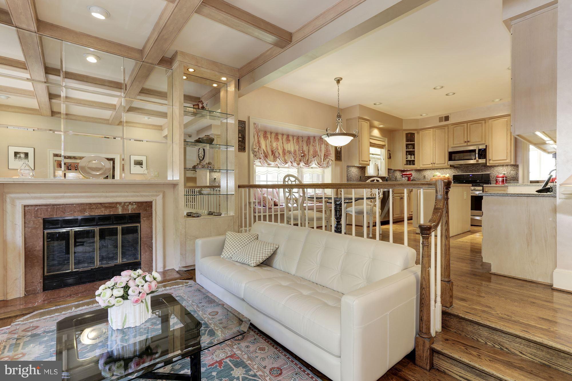 7912 Quarry Ridge Way Bethesda, MD 20817 - Photo 7 of 28 Living Room