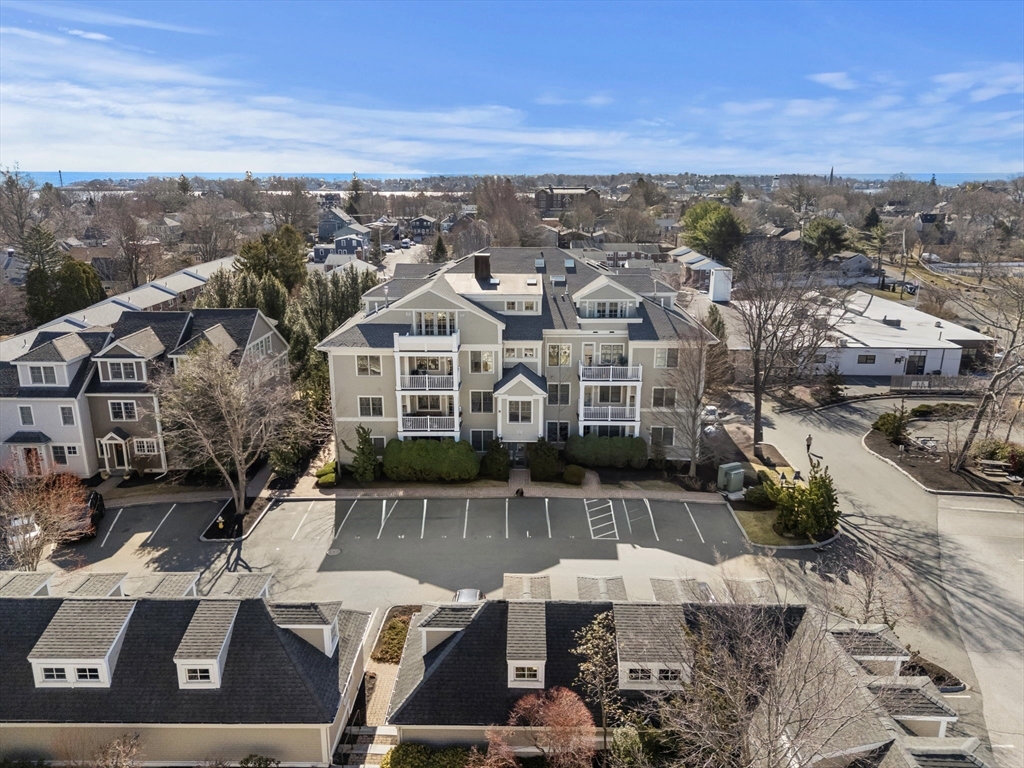 39 Intrepid Circle, Unit 203 Marblehead, MA 01945 - Photo 2 of 32