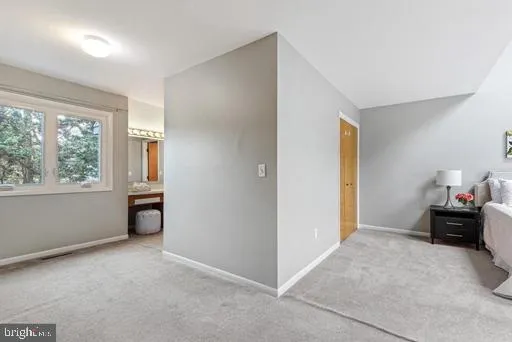 $2,595 | 8 Foxtail Court, Newark, DE 19711