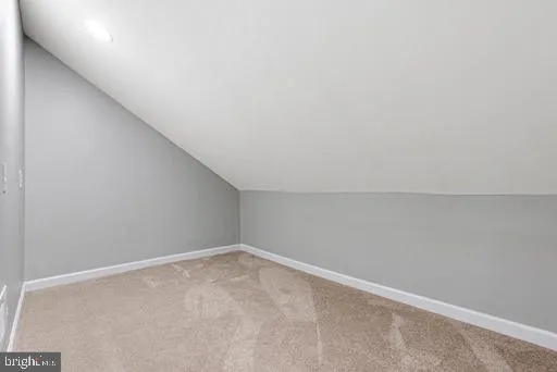 $2,595 | 8 Foxtail Court, Newark, DE 19711