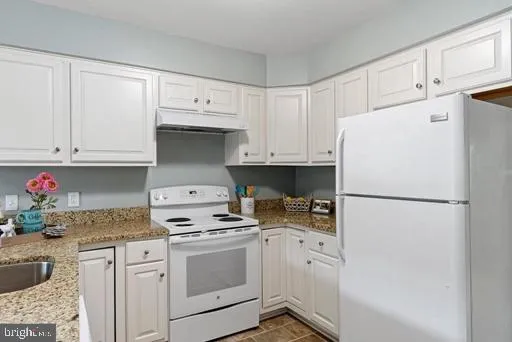 $2,595 | 8 Foxtail Court, Newark, DE 19711