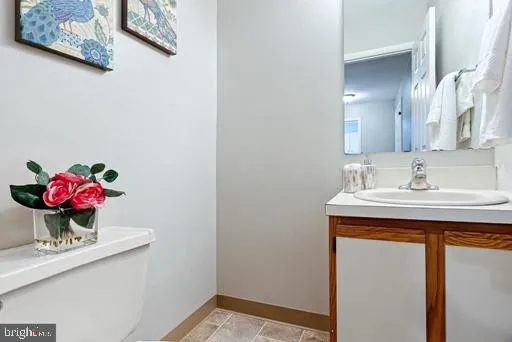 $2,595 | 8 Foxtail Court, Newark, DE 19711