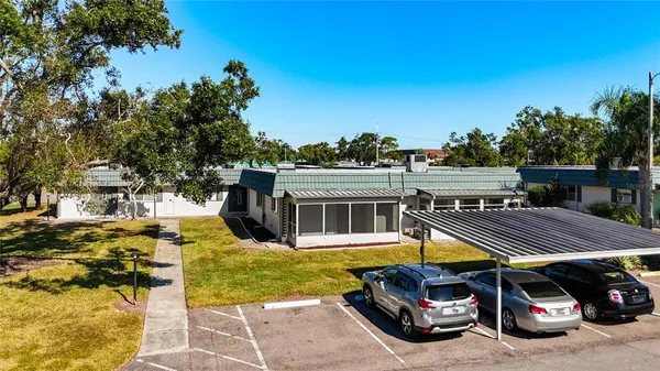 $118,000 | 1811 Bedford Lane, Unit 166, Sun City Center, FL 33573