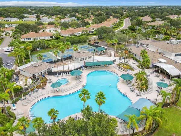 $118,000 | 1811 Bedford Lane, Unit 166, Sun City Center, FL 33573