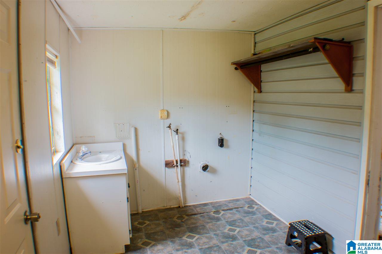 1683 Corner Road Hayden, AL 35079 - Photo 25 of 46