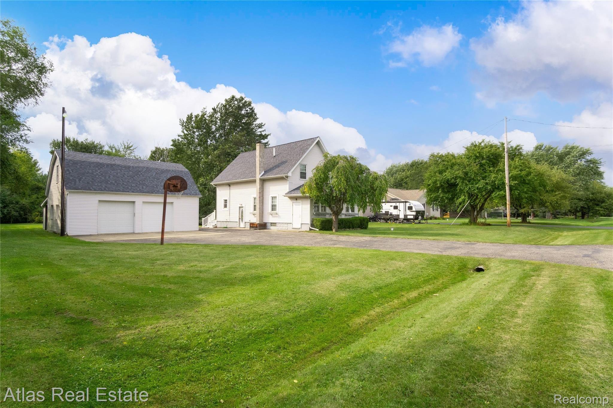 7414 Embury Road Grand Blanc, MI 48439 - Photo 1 of 42 Exteriors (3 of 13).jpg
