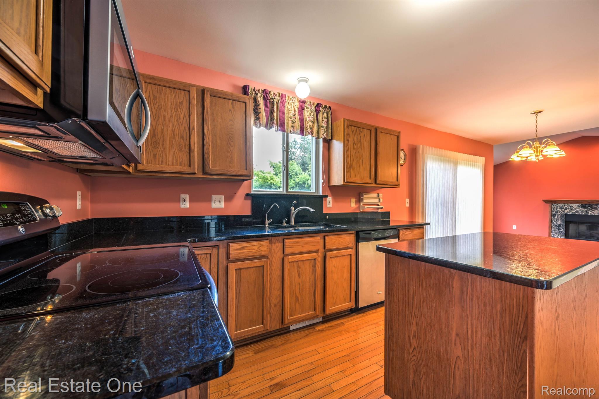 1400 Lee Wood Ridge Road Walled Lake, MI 48390 - Photo 6 of 42 Kitchen View 3