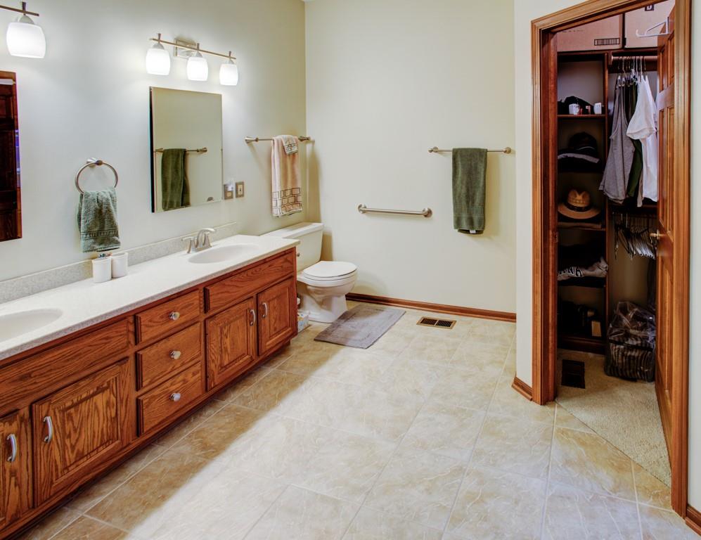 10677 Thorny Ridge Trace Fishers, IN 46037 - Photo 16 of 60 Gallery Image 16