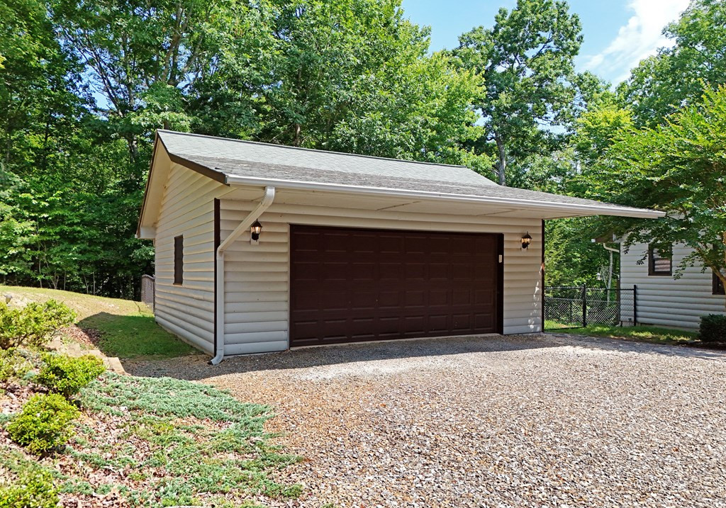 71 Red Bud Lane Murphy, NC 28906 - Photo 11 of 53 Gallery Image 11