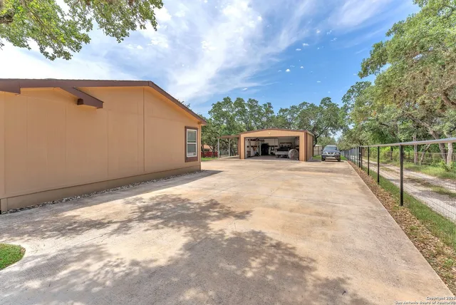 $1,575,000 | 11650 Sunset Ranch, Helotes, TX 78023