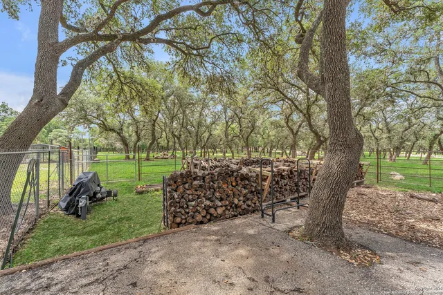$1,575,000 | 11650 Sunset Ranch, Helotes, TX 78023