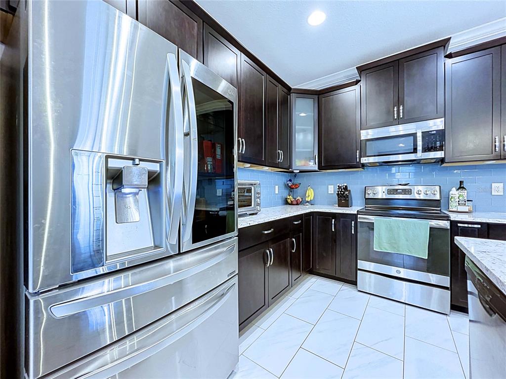 19219 Leonard Road Lutz, FL 33558 - Photo 13 of 77 Gallery Image 13