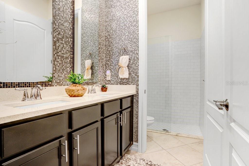 5307 Granite Ridge Drive Lithia, FL 33547 - Photo 35 of 75