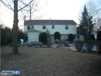 26 Dawn Road Levittown, PA 19056 - Photo 12 of 12 Exterior Back