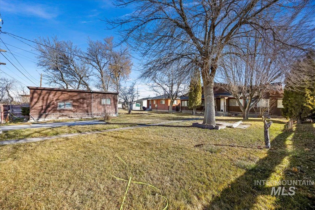 534 Miller Avenue Burley, ID 83318 - Photo 26 of 27 View of grassy yard