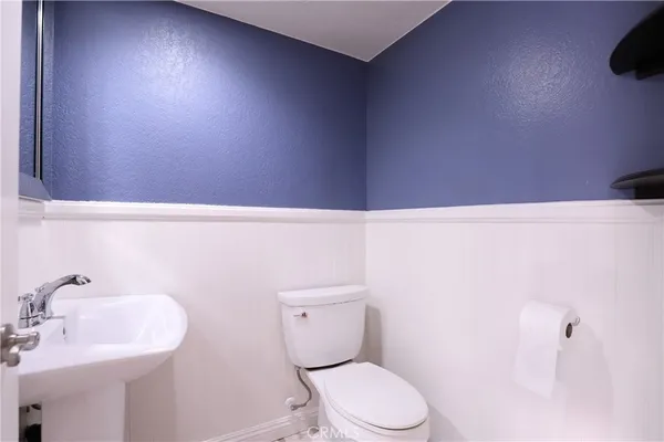 $3,200 | 25885 Trabuco Road, Unit 235, Lake Forest, CA 92630