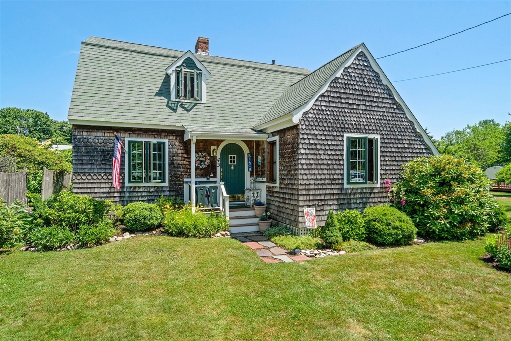 43 Virginia Street Marshfield, MA 02050 - Photo 1 of 41