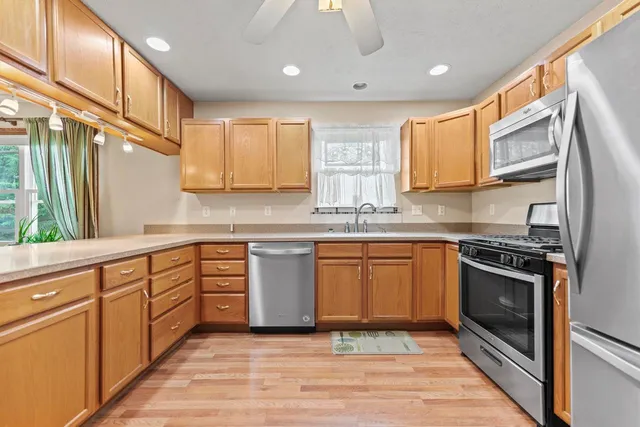 $260,000 | 816 Lake Summerset Road, Lake Summerset, IL 61019