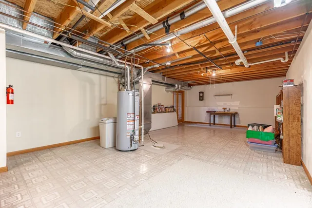 a view of empty room with window