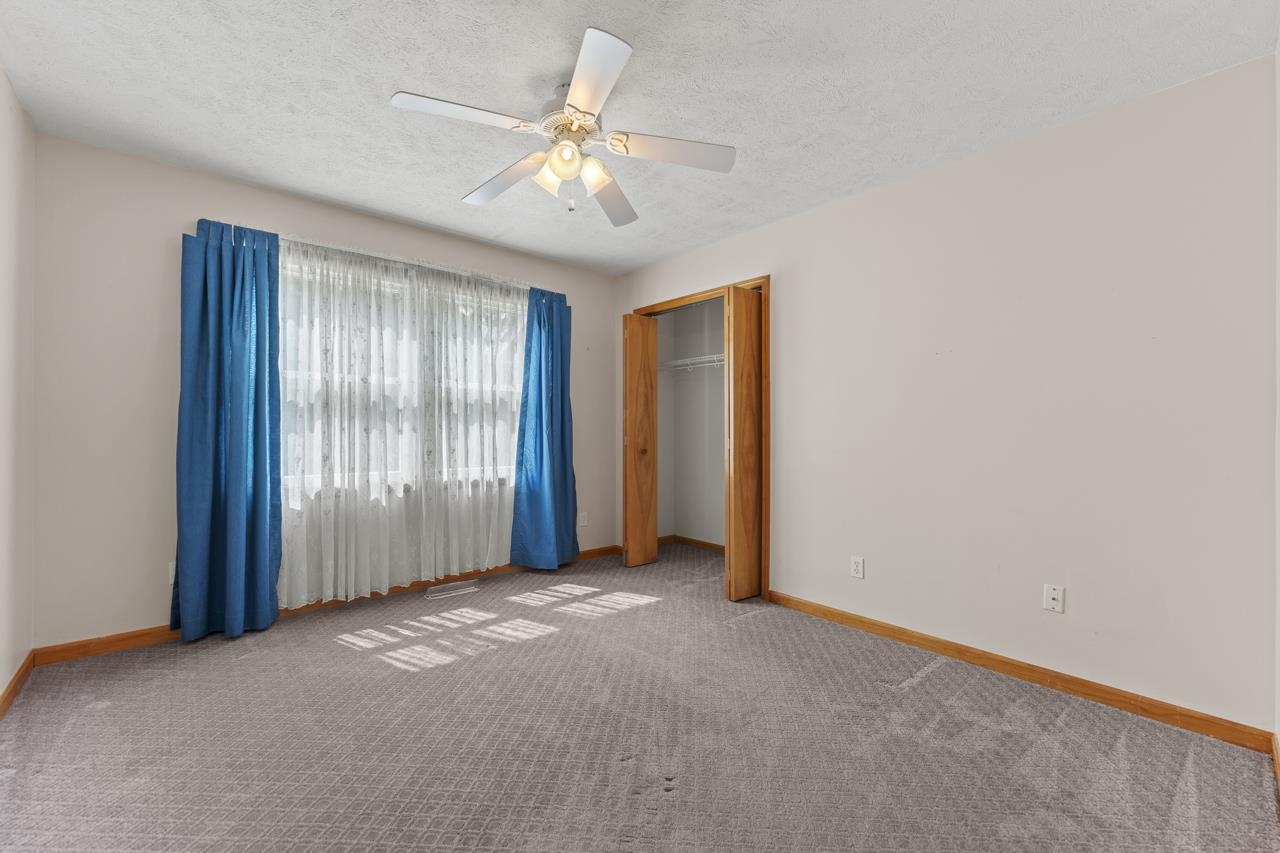 816 Lake Summerset Road Lake Summerset, IL 61019 - Photo 21 of 29 a view of empty room with window