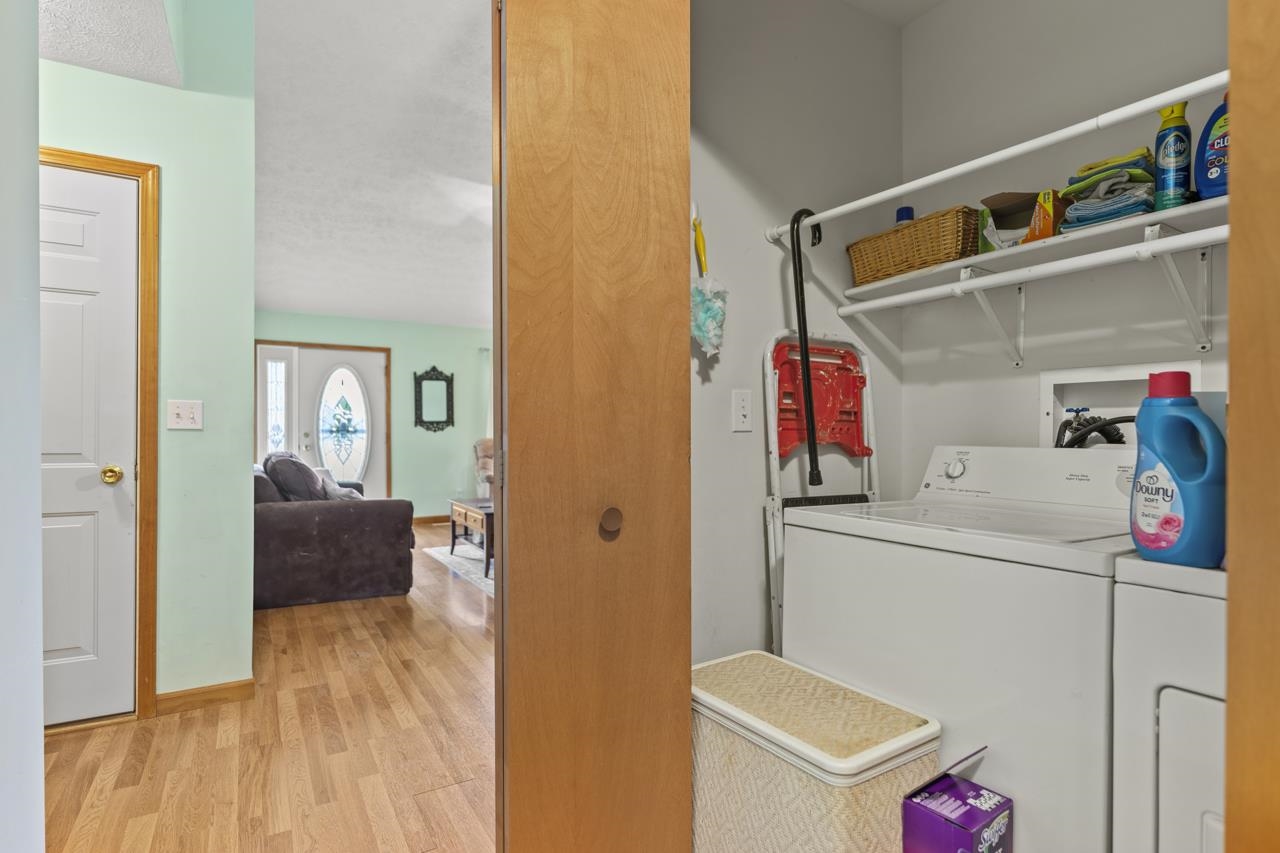 816 Lake Summerset Road Lake Summerset, IL 61019 - Photo 22 of 29 a utility room with dryer and washer