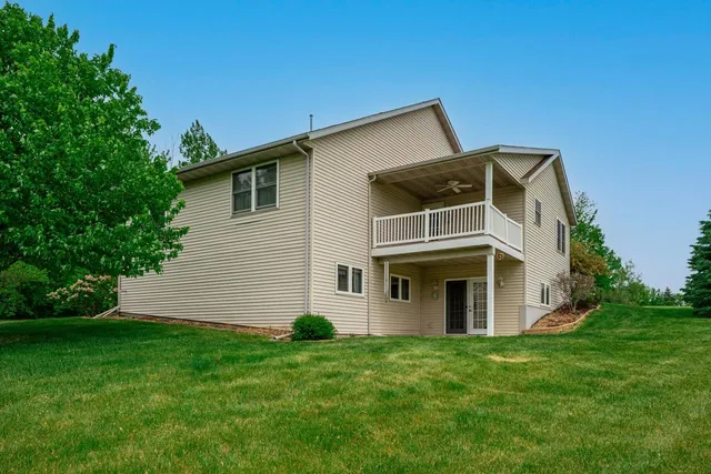 $260,000 | 816 Lake Summerset Road, Lake Summerset, IL 61019