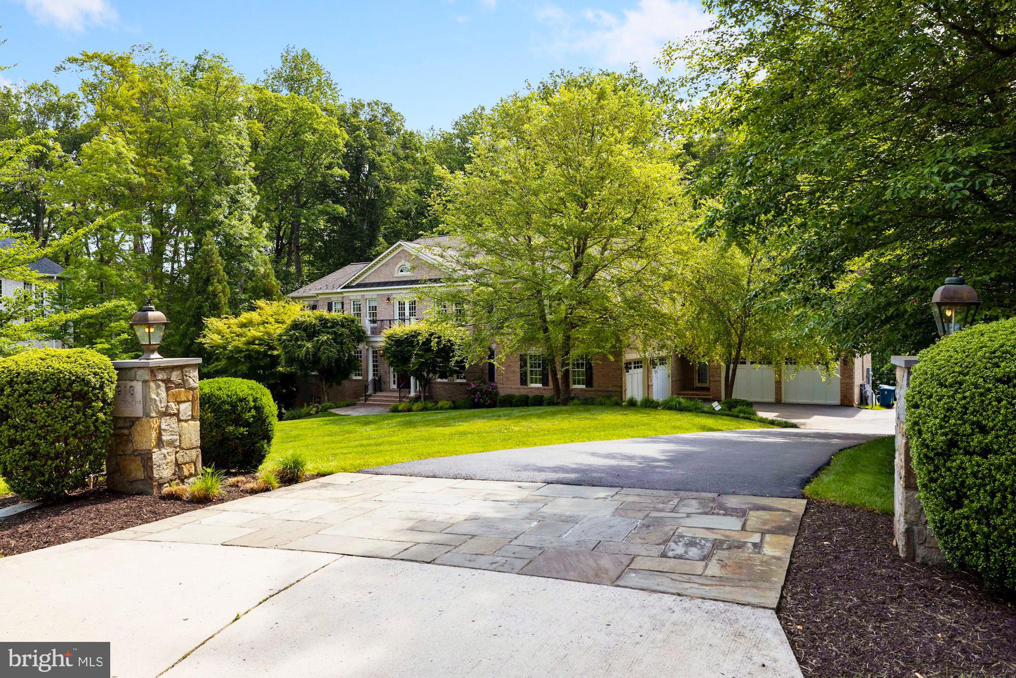 913 Georgetown Ridge Court McLean, VA 22102 - Photo 2 of 77