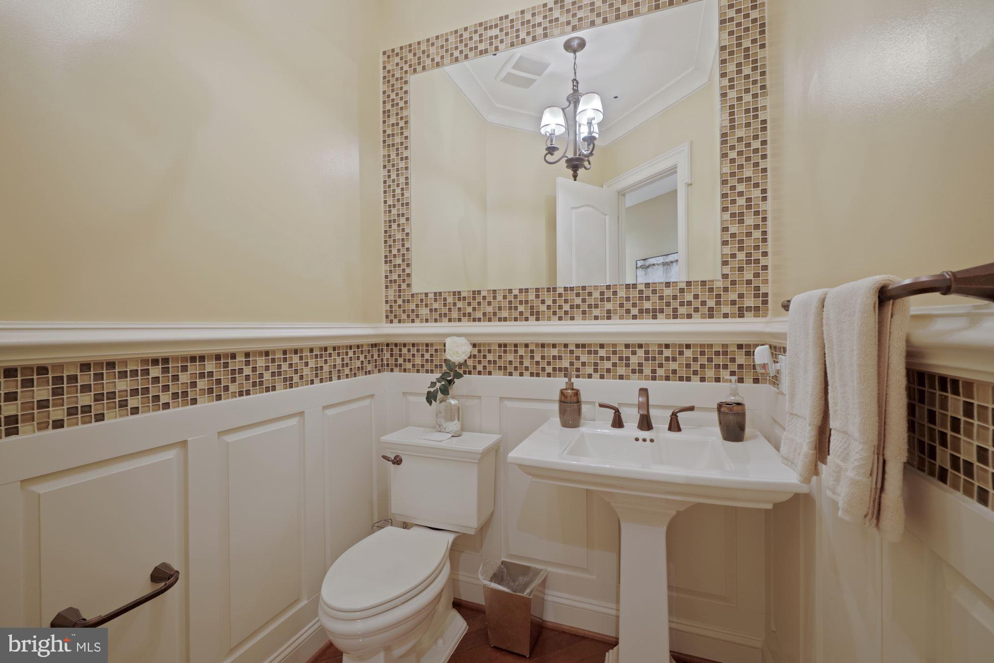 913 Georgetown Ridge Court McLean, VA 22102 - Photo 13 of 77