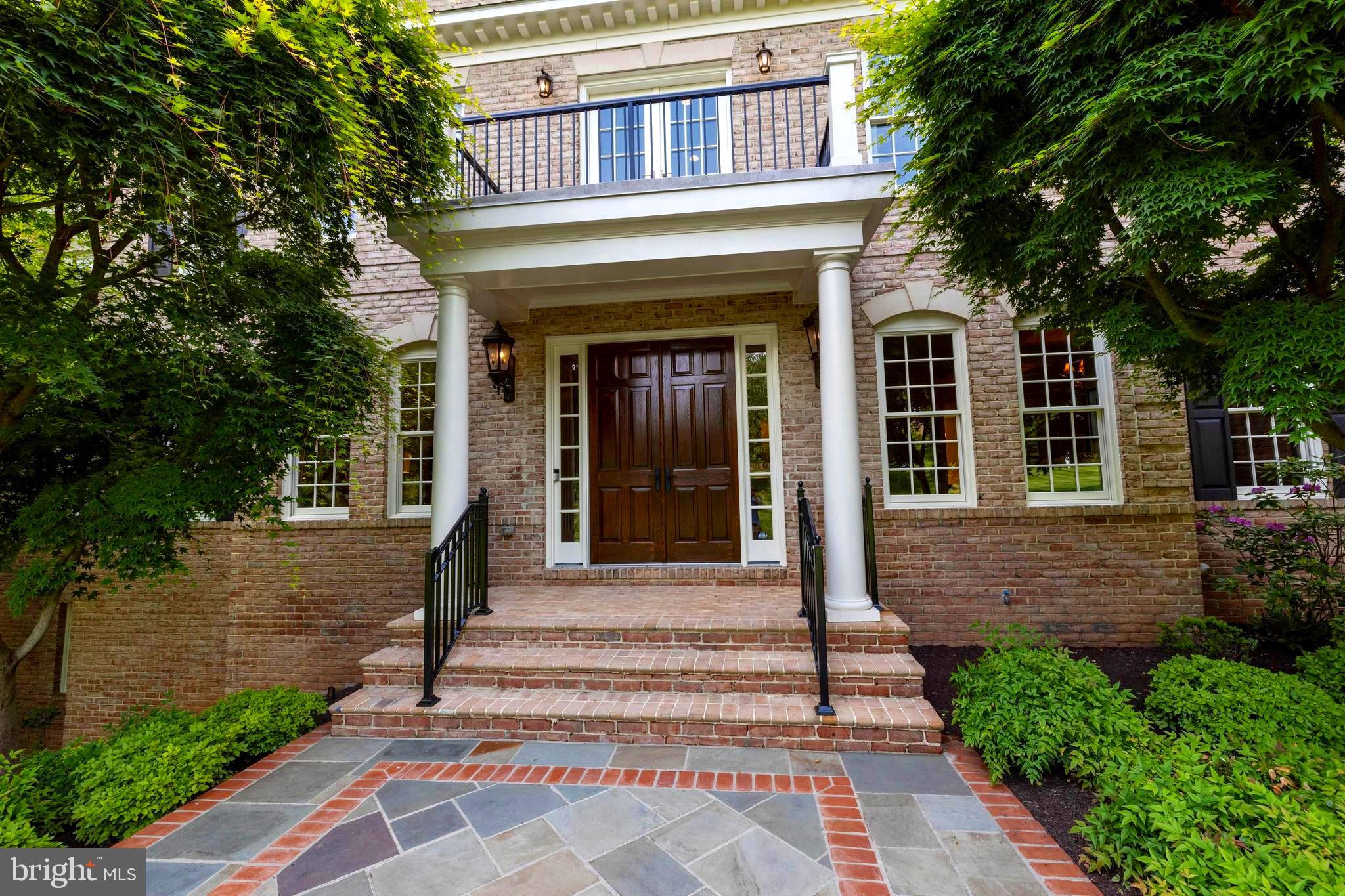 913 Georgetown Ridge Court McLean, VA 22102 - Photo 4 of 77