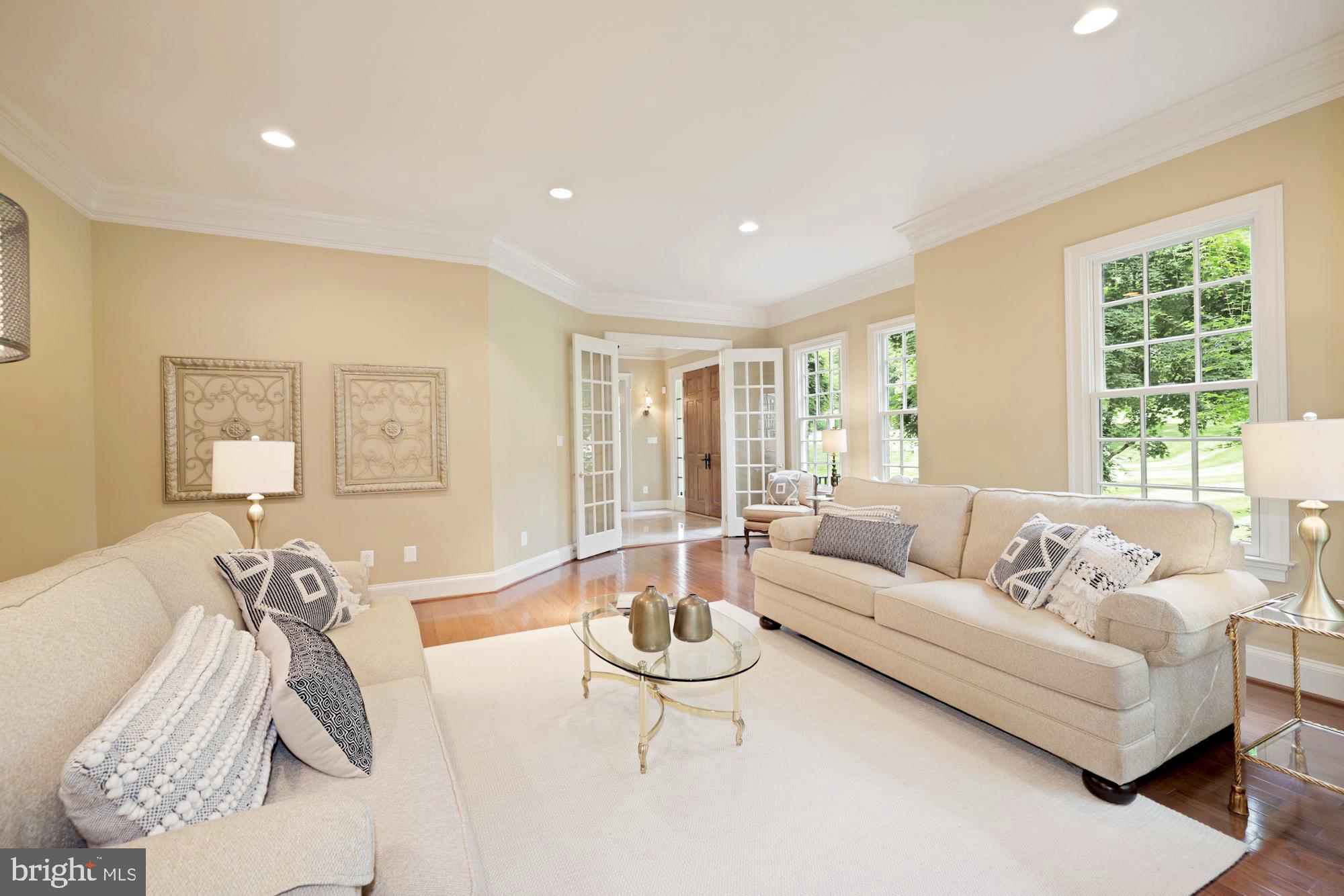 913 Georgetown Ridge Court McLean, VA 22102 - Photo 8 of 77