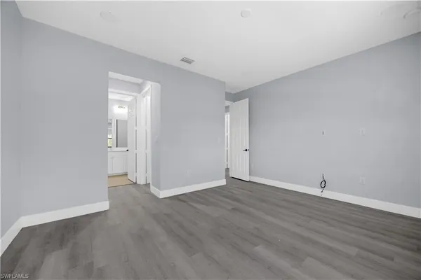 $525,000 | 9045 Madrid Circle, Naples, FL 34104