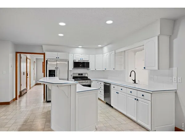 $1,500,000 | 32864 County Road 49, Greeley, CO 80631