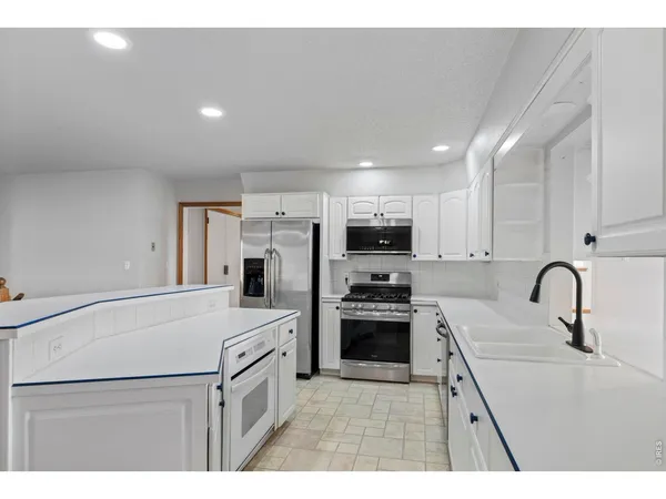 $1,500,000 | 32864 County Road 49, Greeley, CO 80631