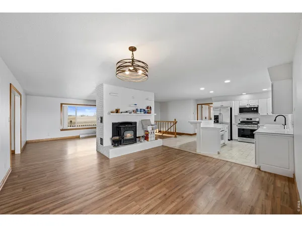 $1,500,000 | 32864 County Road 49, Greeley, CO 80631